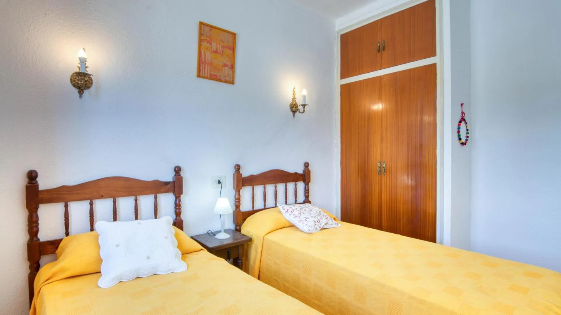 Max Villa L'Escala 0*,  Spain